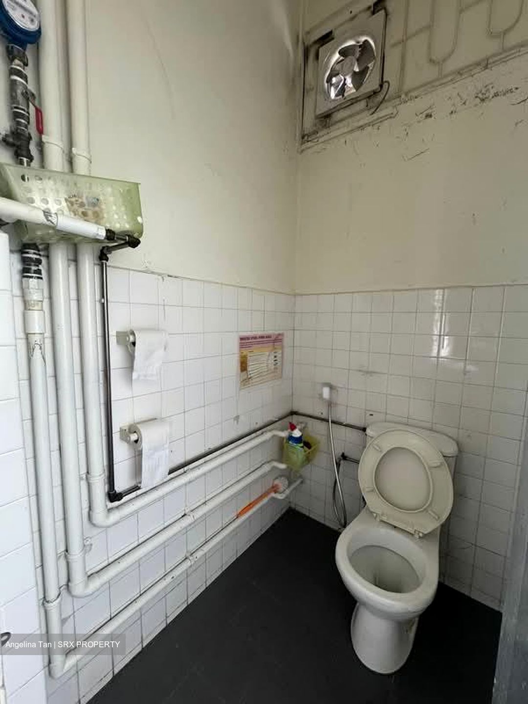 Hougang Avenue 1 (D19), Shop House #563688161